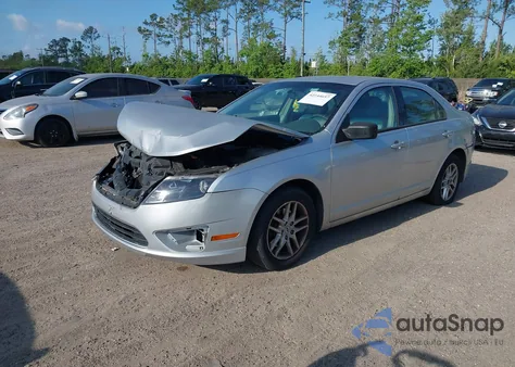 2012 Ford Fusion S из США, поврежденный, VIN 3FAHP0GA7CR103388
